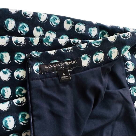 Banana Republic Skirt Navy Blue Green White Circle Print Pleated Pockets Size 6 - Picture 2 of 12